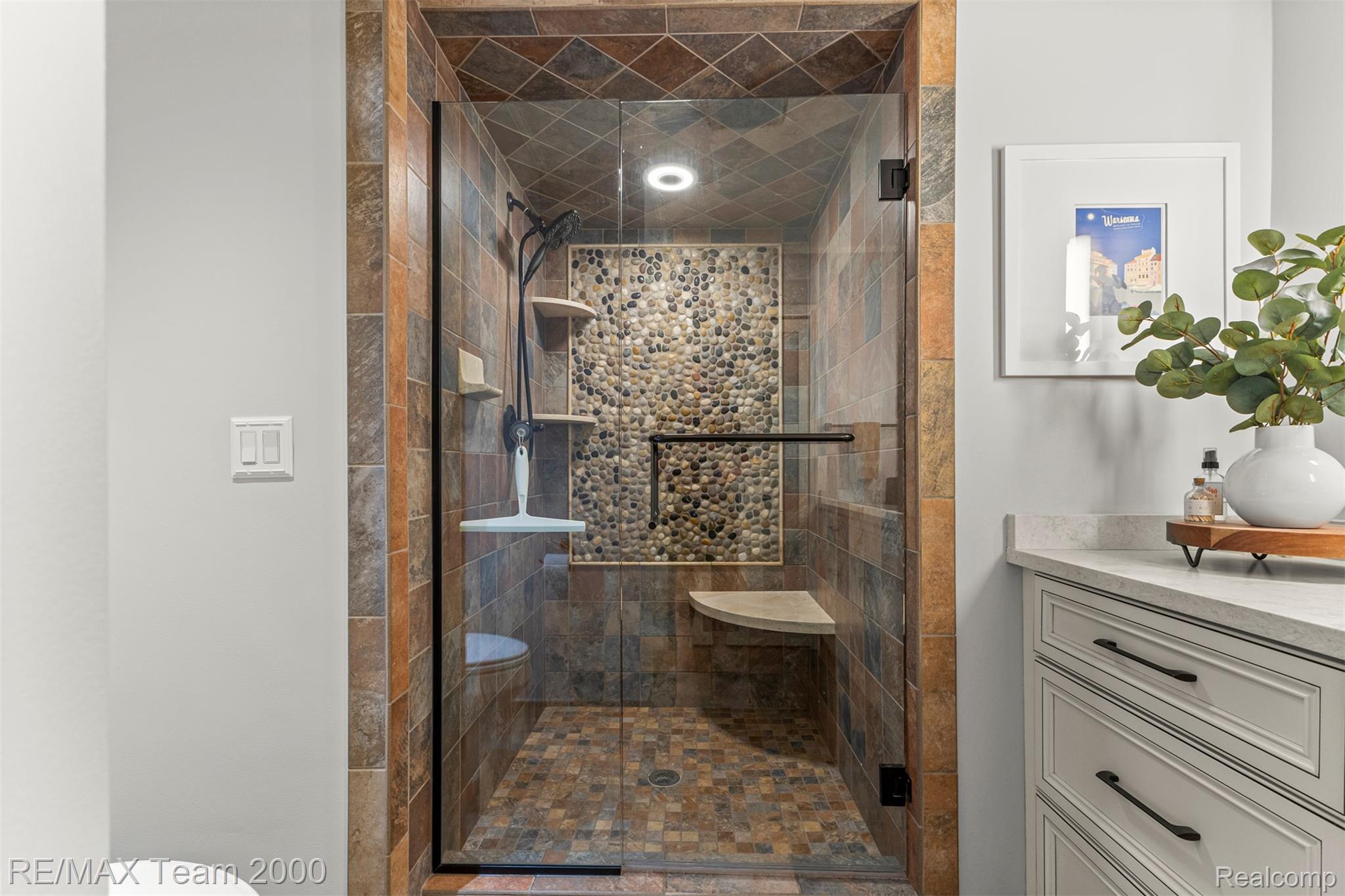 137 North Brady Road Dearborn, MI 48124 - Photo 30 of 72 30.jpg