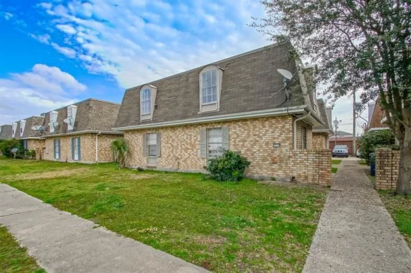 $1,250 | 2713 Kingman Street, Unit A, Metairie, LA 70006