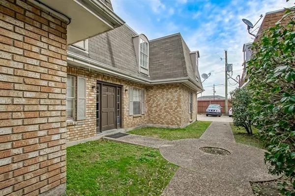 $1,250 | 2713 Kingman Street, Unit A, Metairie, LA 70006