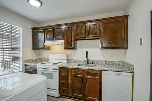 $1,250 | 2713 Kingman Street, Unit A, Metairie, LA 70006