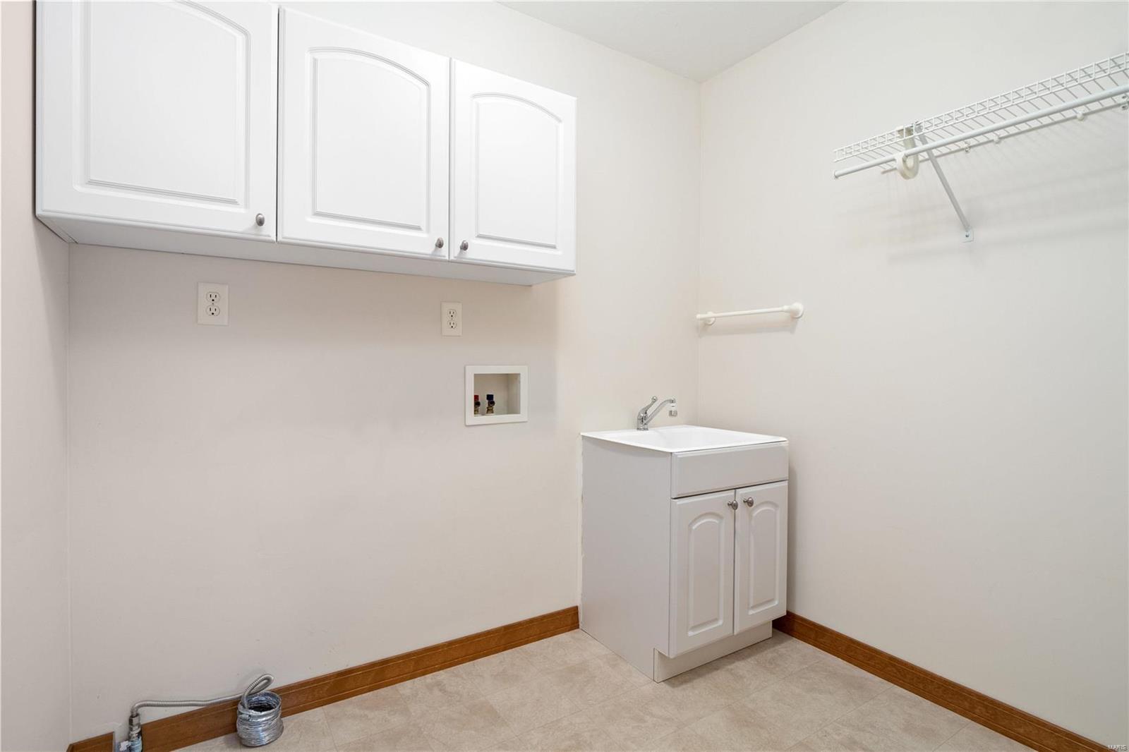 8415 East Mill Creek Road Troy, IL 62294 - Photo 25 of 43