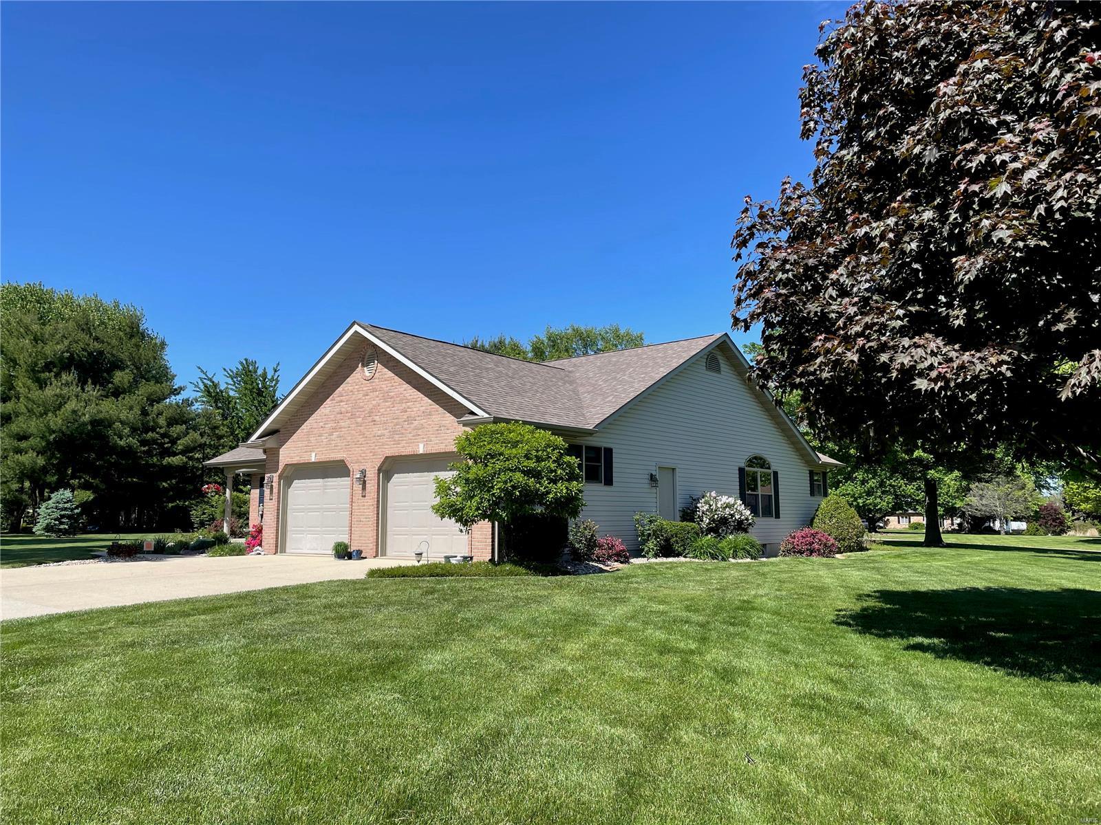 8415 East Mill Creek Road Troy, IL 62294 - Photo 36 of 43