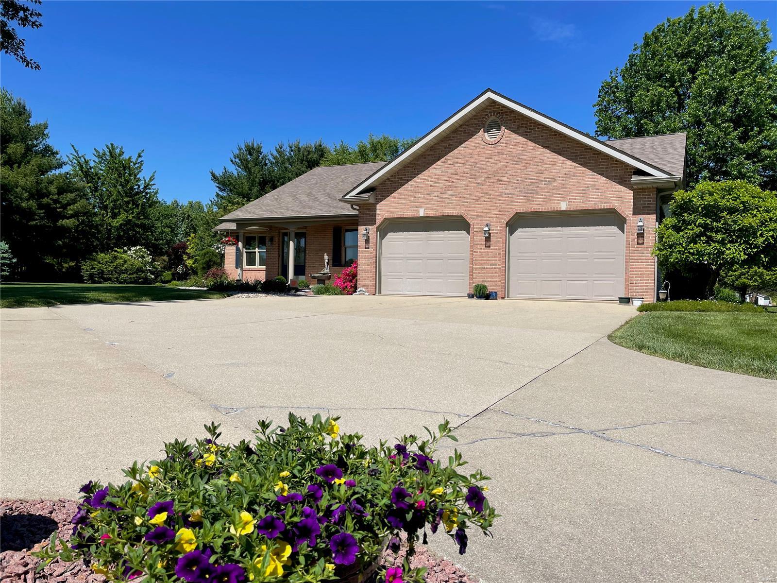 8415 East Mill Creek Road Troy, IL 62294 - Photo 42 of 43