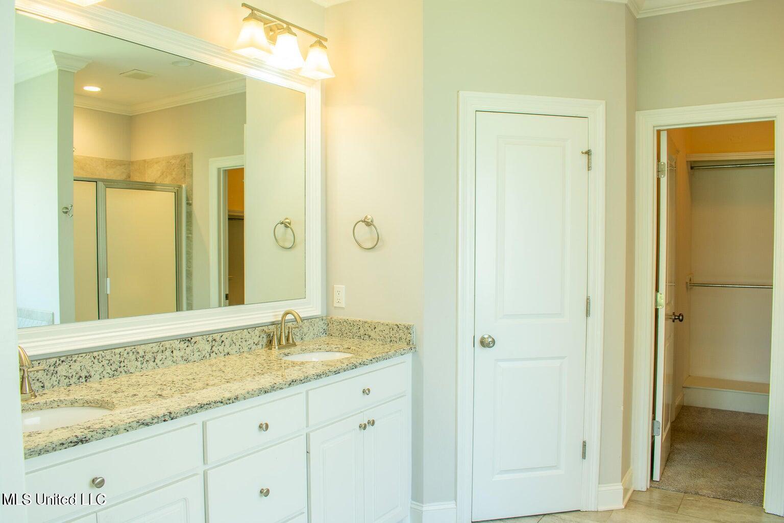 216 Buttonwood Lane Canton, MS 39046 - Photo 13 of 21 20240607200646649066000000-o