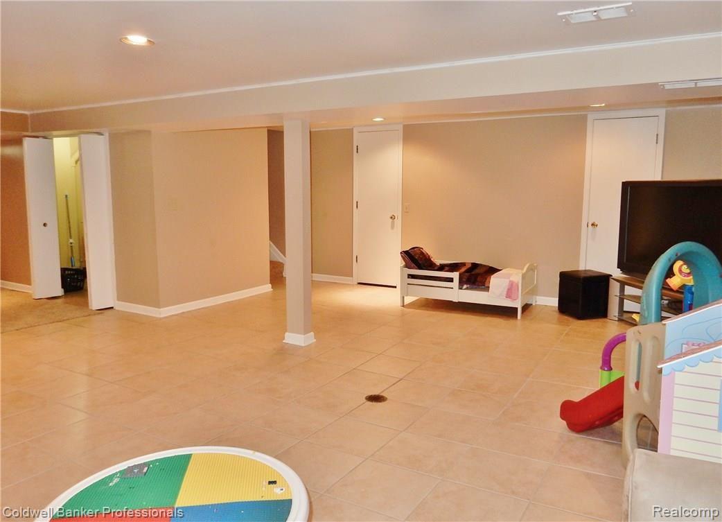 22657 Winfield Road Novi, MI 48375 - Photo 18 of 21 basement (5).JPG