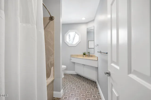 $458,700 | 356 Weymouth Close, Pittsboro, NC 27312