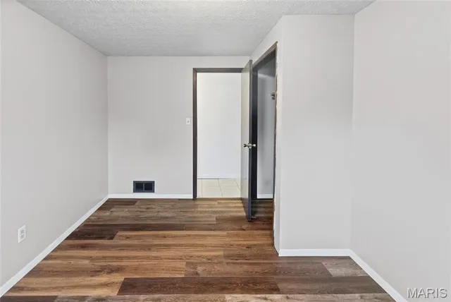 $295,900 | 232 Sherwood Drive, Glen Carbon, IL 62034