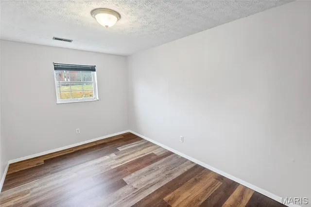 $295,900 | 232 Sherwood Drive, Glen Carbon, IL 62034