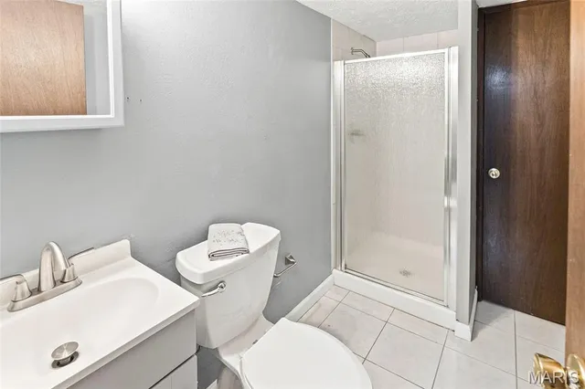 $295,900 | 232 Sherwood Drive, Glen Carbon, IL 62034