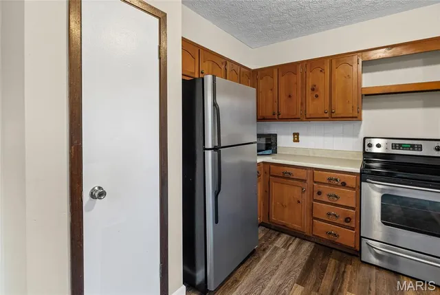 $295,900 | 232 Sherwood Drive, Glen Carbon, IL 62034