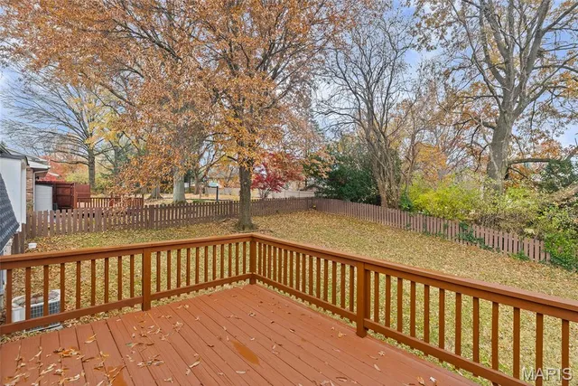 $295,900 | 232 Sherwood Drive, Glen Carbon, IL 62034