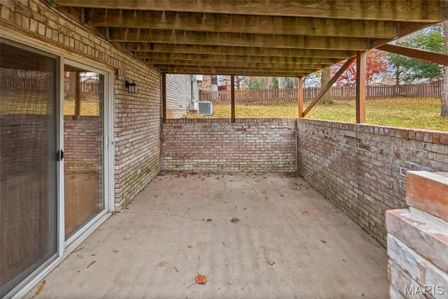 $295,900 | 232 Sherwood Drive, Glen Carbon, IL 62034