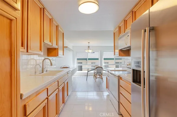 $2,795 | 13543 Moorpark Street, Unit 7, Sherman Oaks, CA 91423