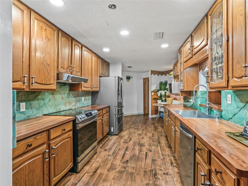 6350 Northeast 86th Avenue Bronson, FL 32621 - Photo 22 of 92