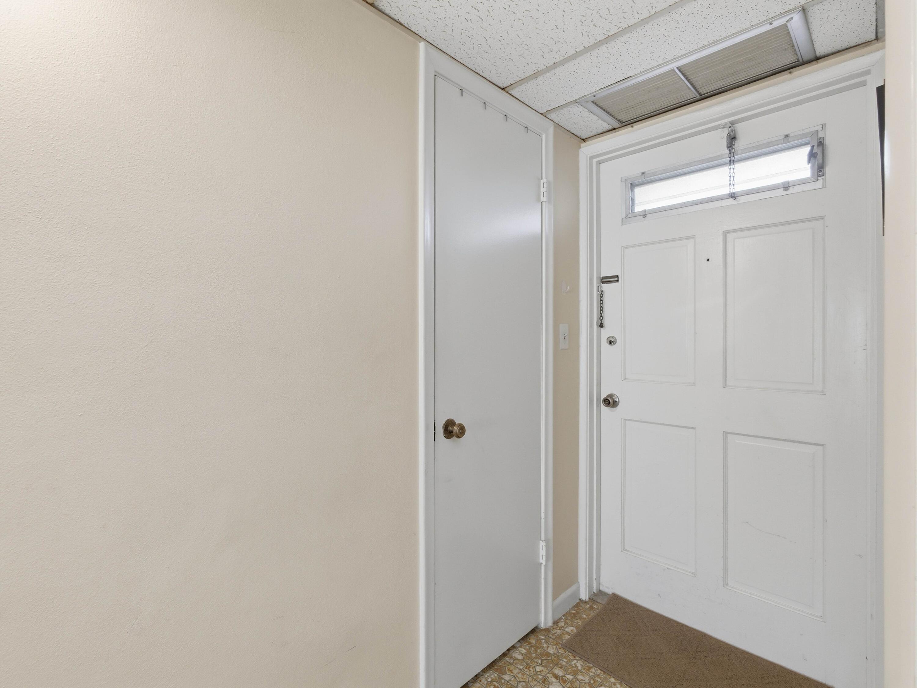 400 Northeast 20th Street, Unit A216 Boca Raton, FL 33431 - Photo 13 of 33 Foyer