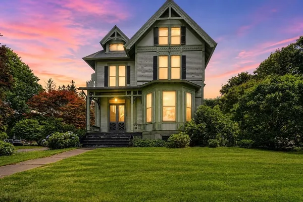 $448,000 | 33 Gilbert Street, North Brookfield, MA 01535