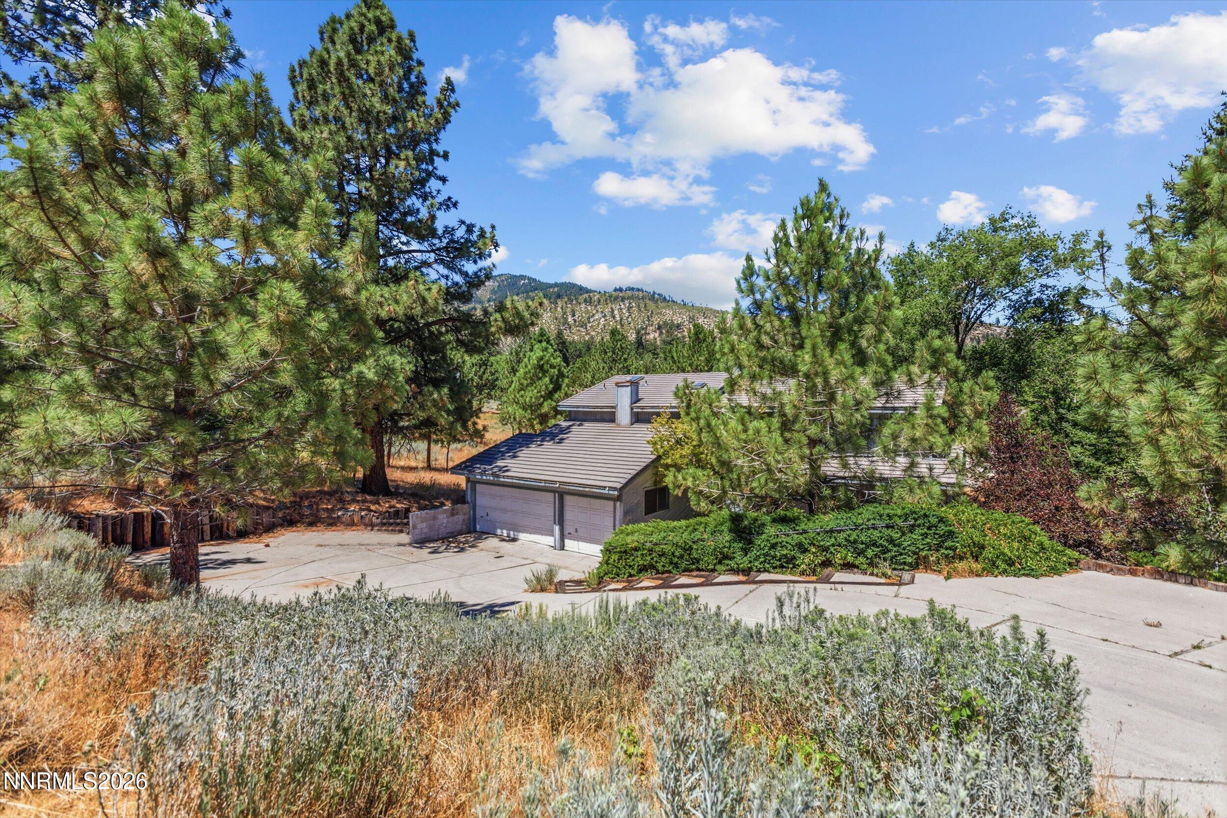 3684 Lakeview Road Carson City, NV 89703 - Photo 3 of 29 04-0Y7A3656