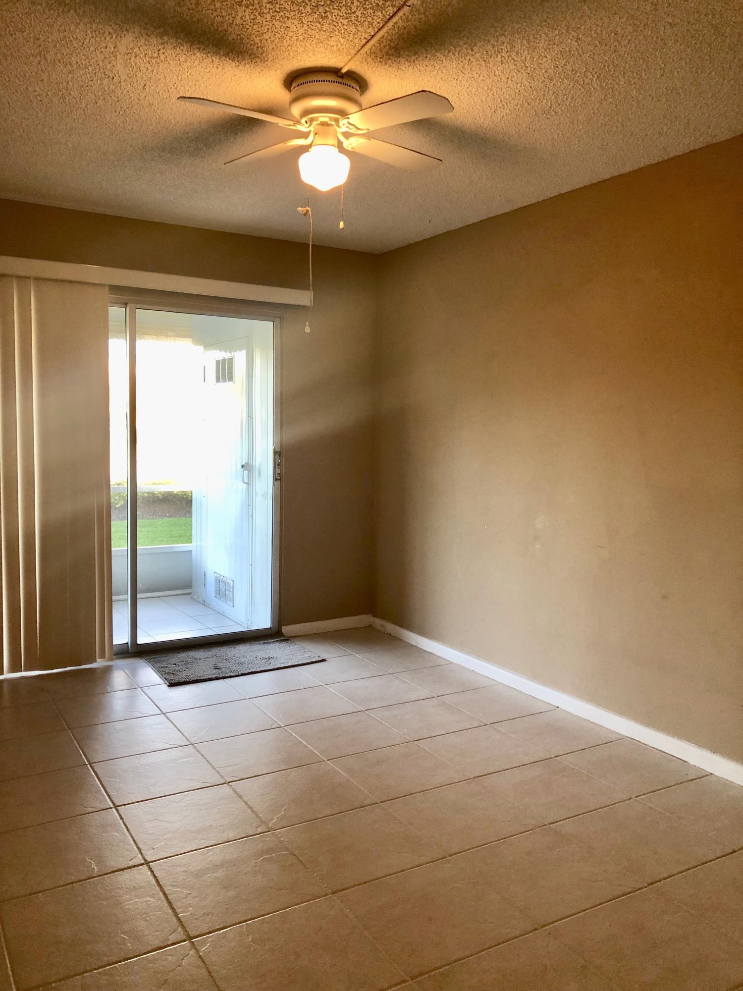 1078 Yarmouth C Boca Raton, FL 33434 - Photo 12 of 19 IMG_2502