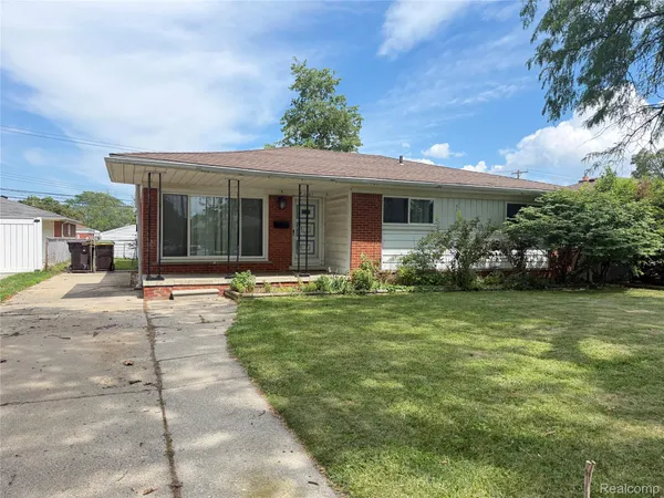 $272,000 | 1861 Grange Road, Trenton, MI 48183