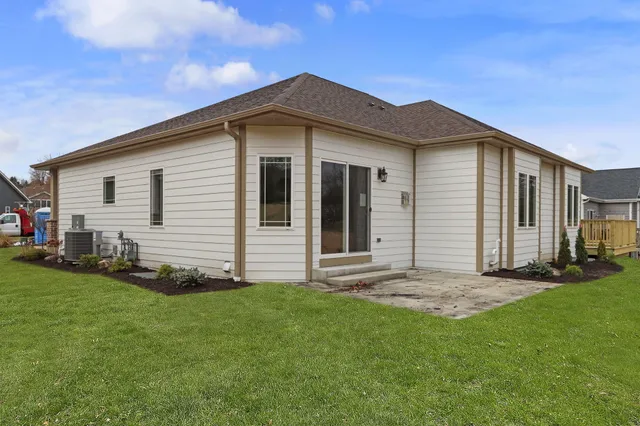 $414,900 | 596 Tindall's Nest, Twin Lakes, WI 53181