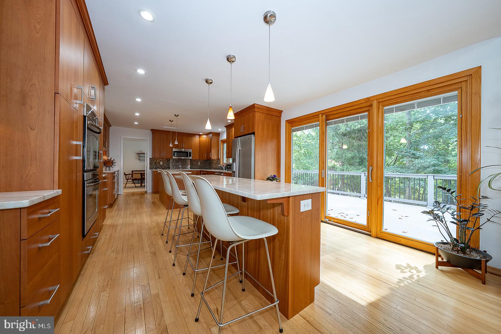 820 Weadley Road Radnor, PA 19087 - Photo 11 of 39 Kitchen with Sliders to the Deck