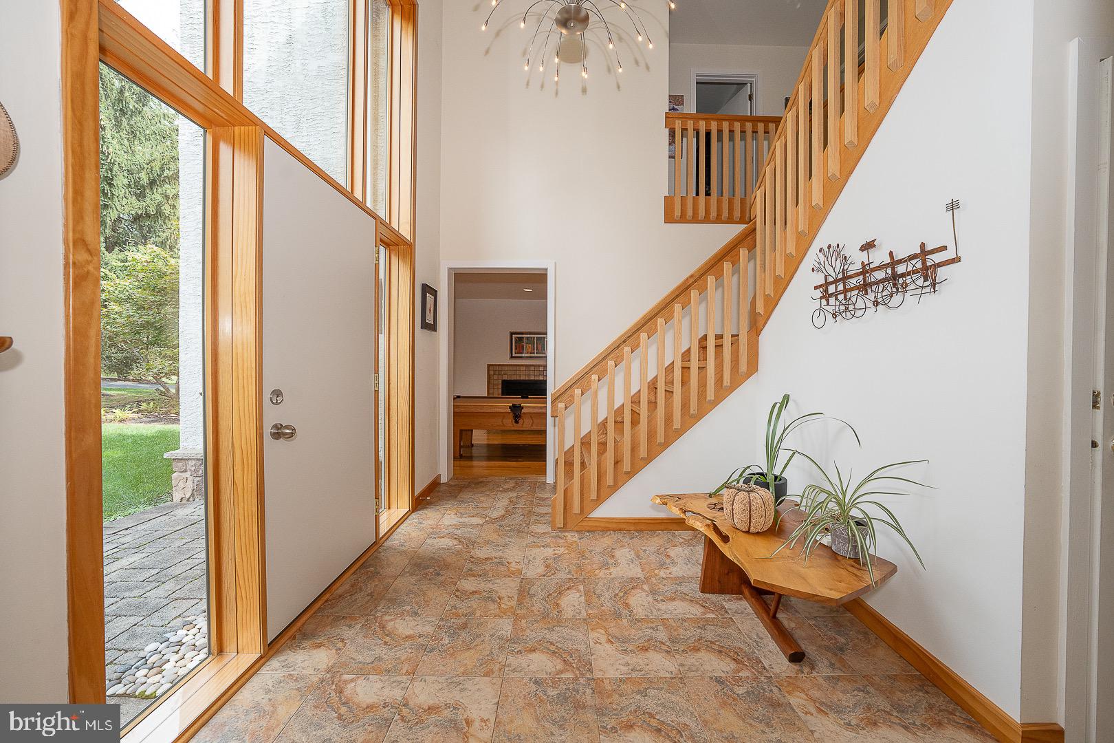 820 Weadley Road Radnor, PA 19087 - Photo 5 of 39 Open Foyer with great light