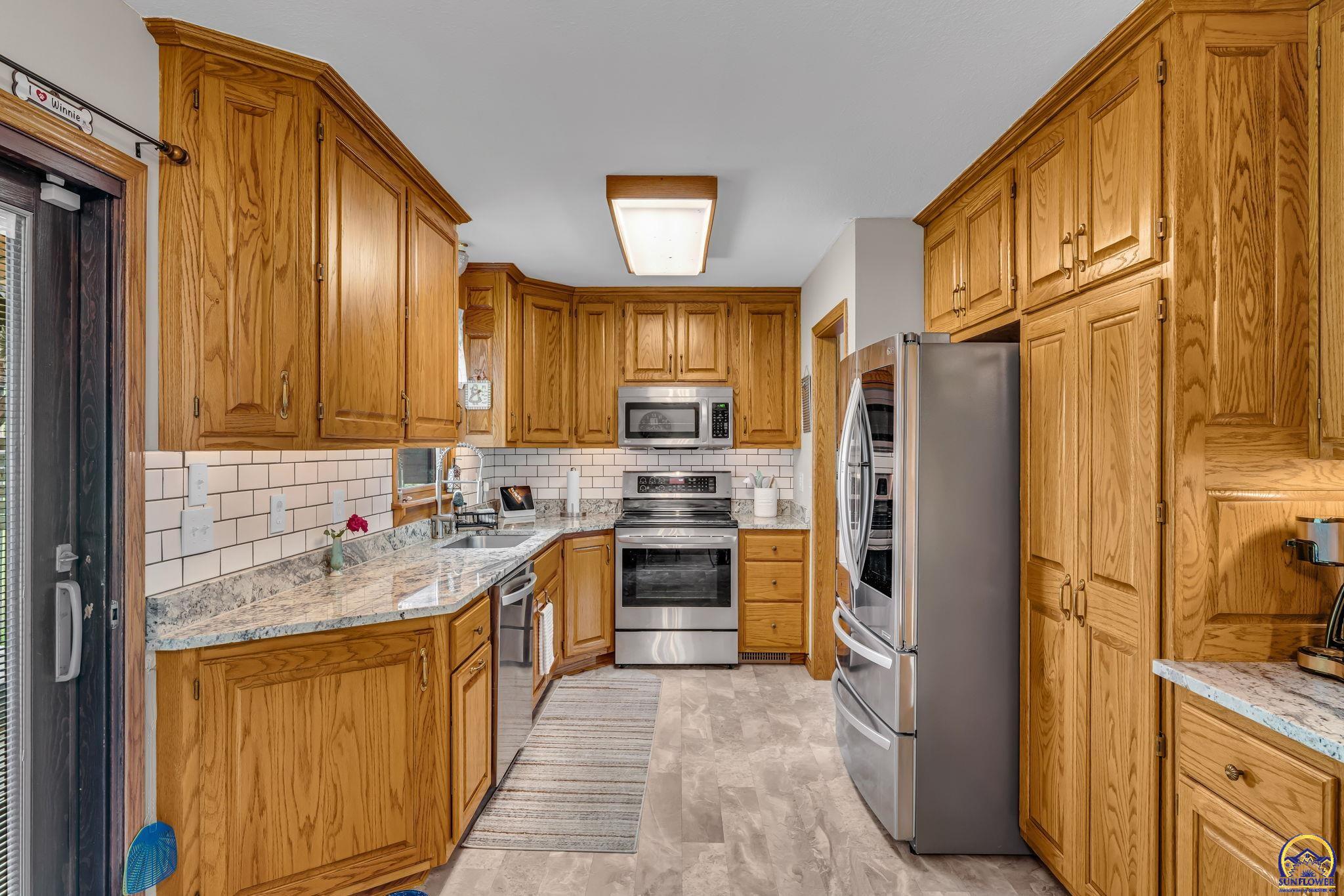 4832 Northeast Kincaid Road Topeka, KS 66617 - Photo 16 of 63