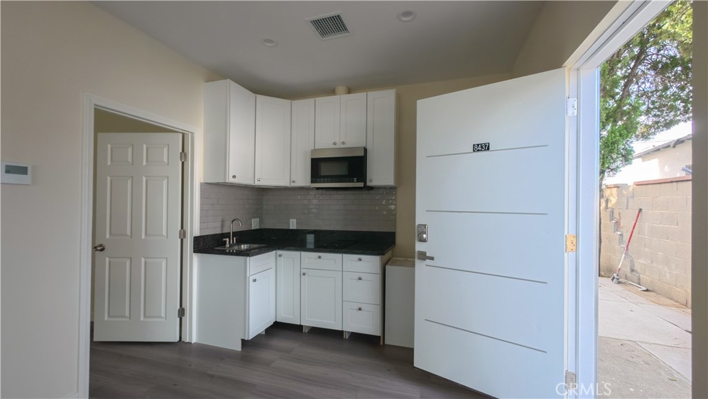 8435 Rincon Avenue Sun Valley, CA 91352 - Photo 14 of 70