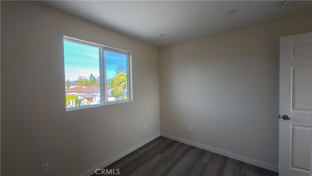 8435 Rincon Avenue Sun Valley, CA 91352 - Photo 35 of 70