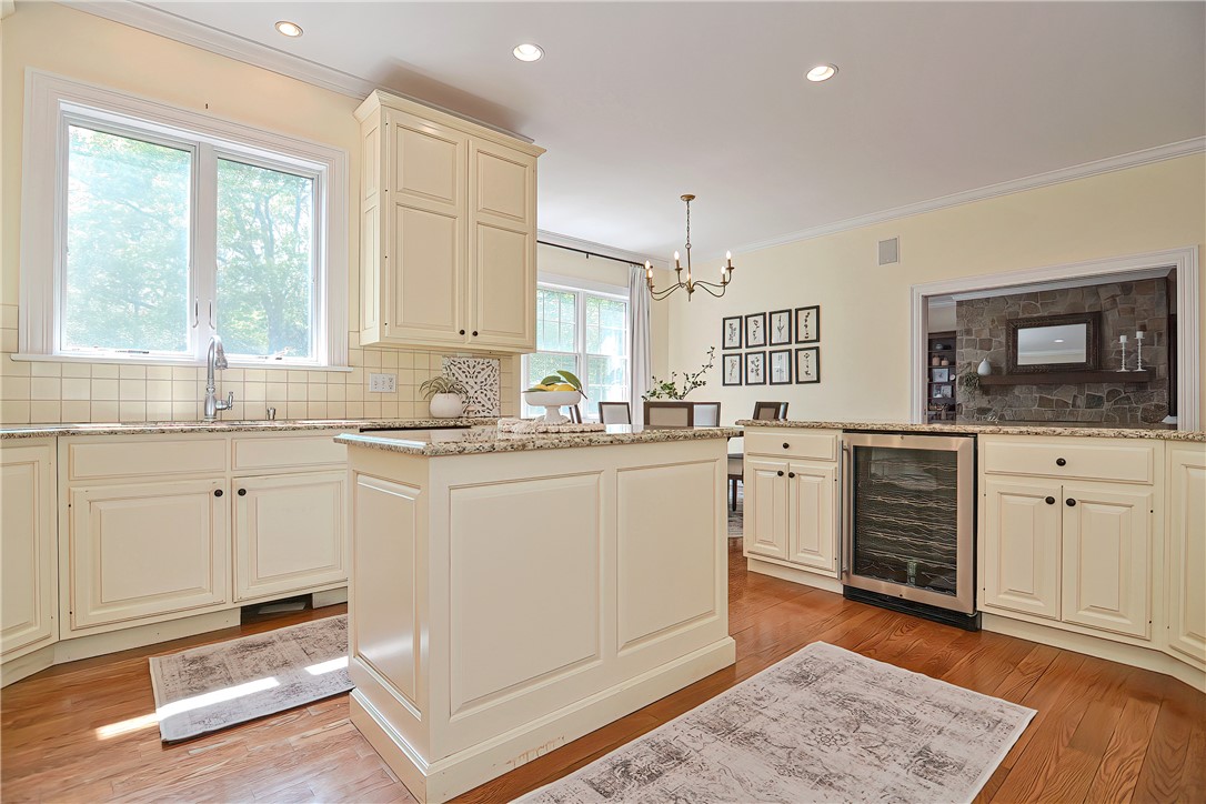 581 Pippin Orchard Road Cranston, RI 02921 - Photo 12 of 50