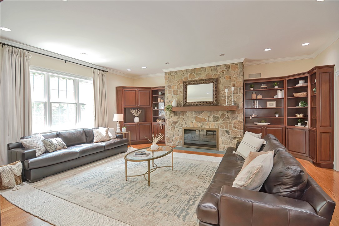 581 Pippin Orchard Road Cranston, RI 02921 - Photo 14 of 50