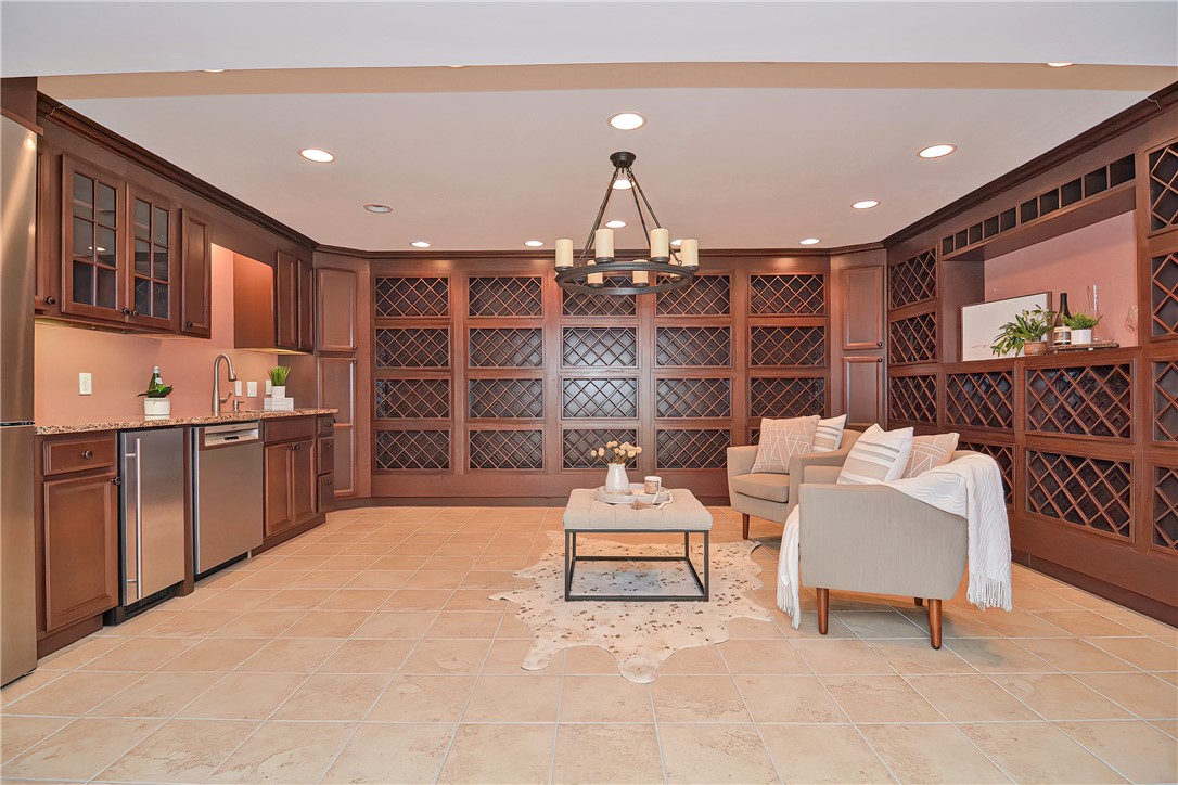 581 Pippin Orchard Road Cranston, RI 02921 - Photo 38 of 50