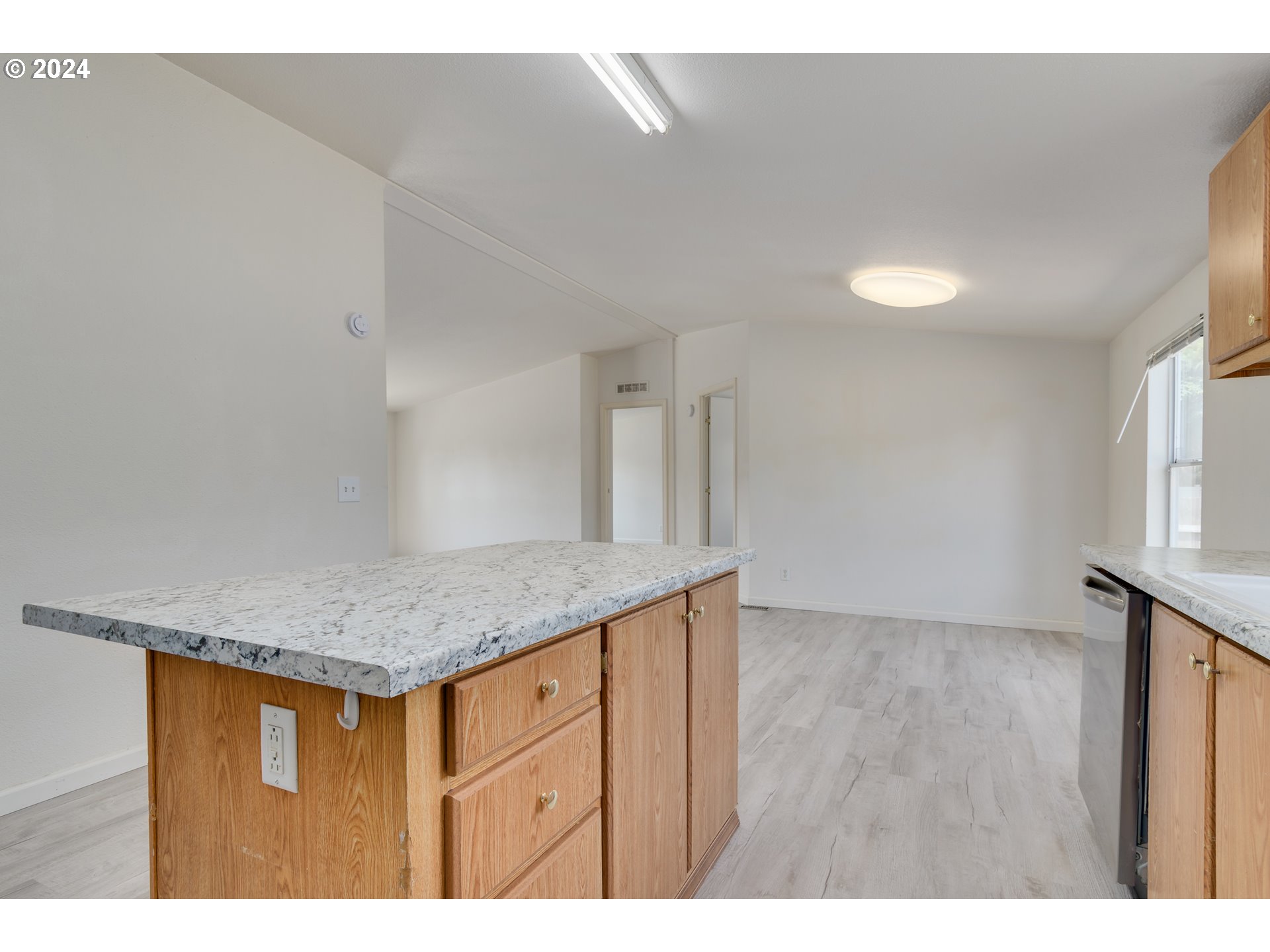 2893 Ava Street Eugene, OR 97404 - Photo 13 of 29 a view interior of house