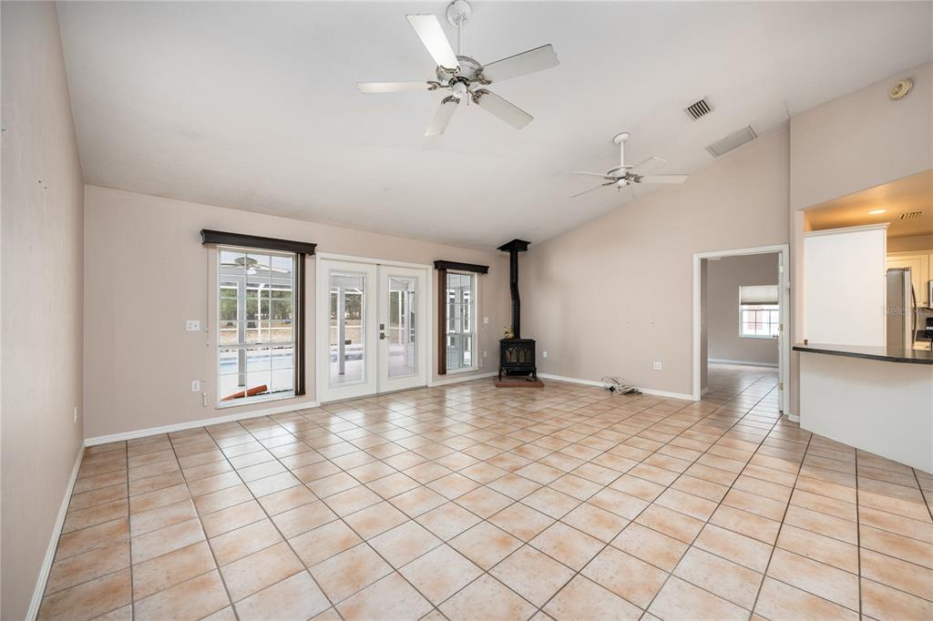 19191 Northwest 212th Street High Springs, FL 32643 - Photo 11 of 37