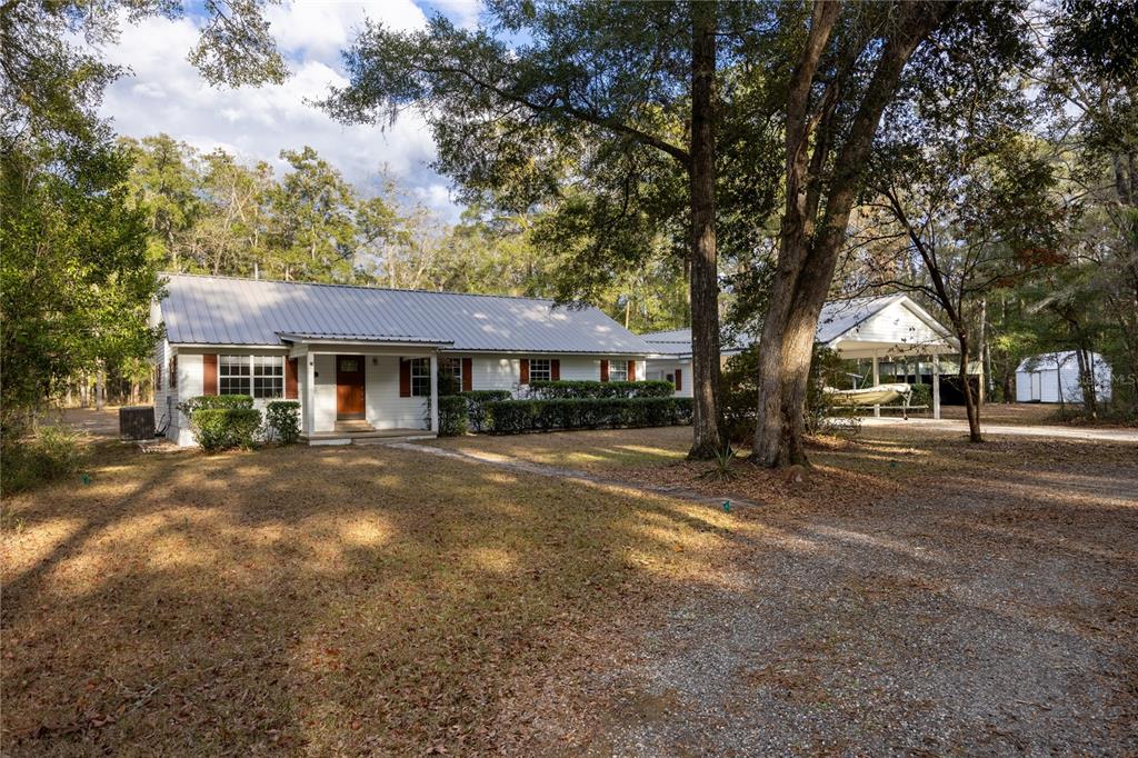 19191 Northwest 212th Street High Springs, FL 32643 - Photo 2 of 37