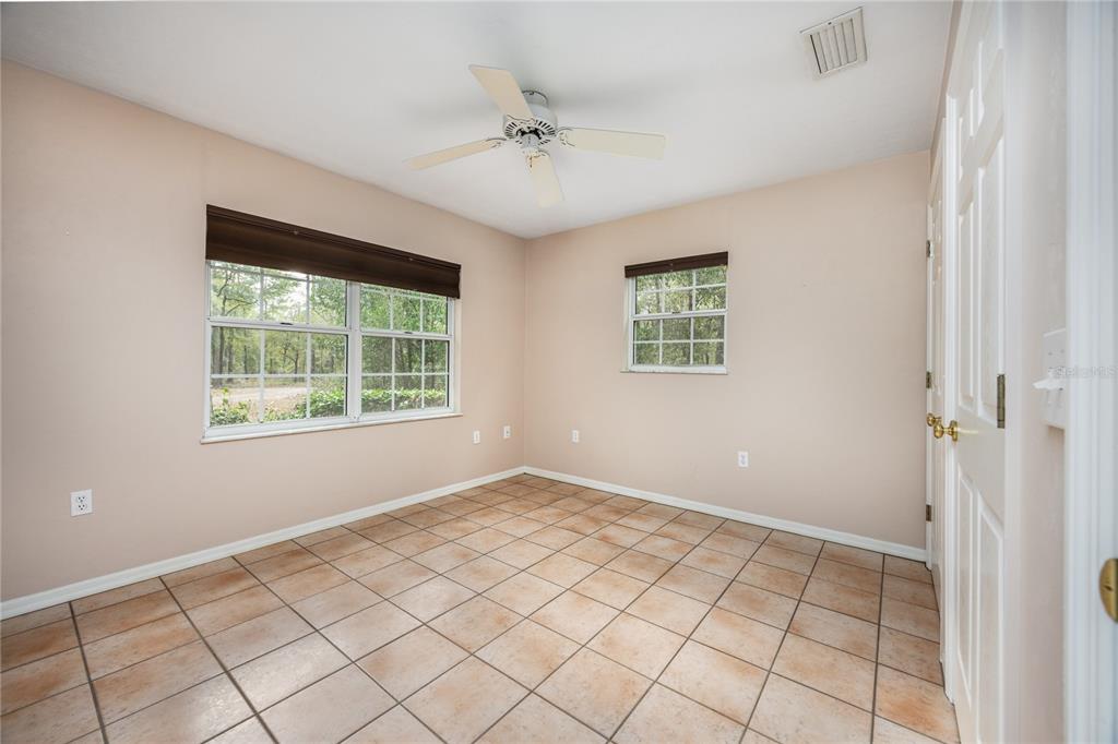 19191 Northwest 212th Street High Springs, FL 32643 - Photo 24 of 37