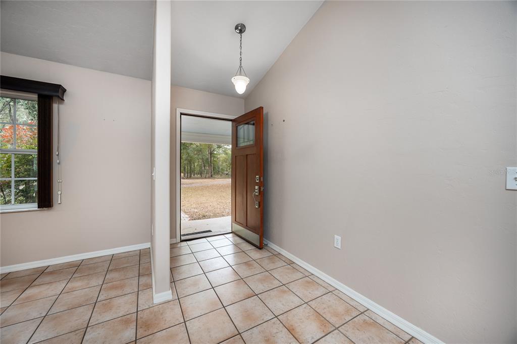 19191 Northwest 212th Street High Springs, FL 32643 - Photo 5 of 37