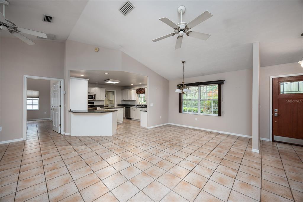 19191 Northwest 212th Street High Springs, FL 32643 - Photo 10 of 37