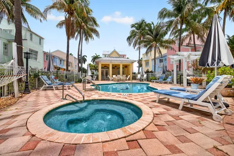 $975,000 | 2860 Marina Circle, Lighthouse Point, FL 33064