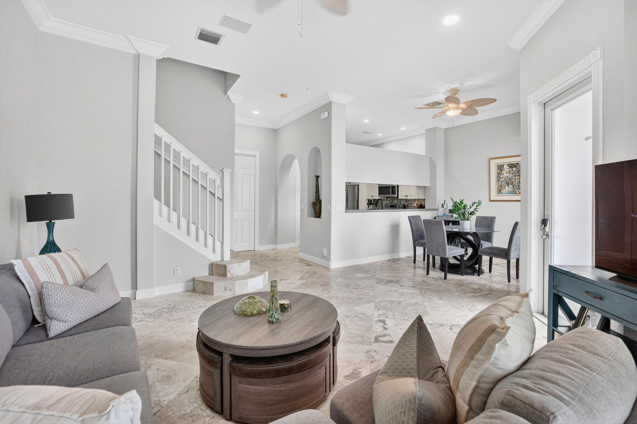 2860 Marina Circle Lighthouse Point, FL 33064 - Photo 7 of 37 8-web-or-mls-699A1360
