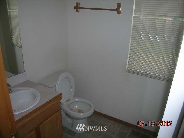 1024 Bowen Way Tenino, WA 98589 - Photo 4 of 10
