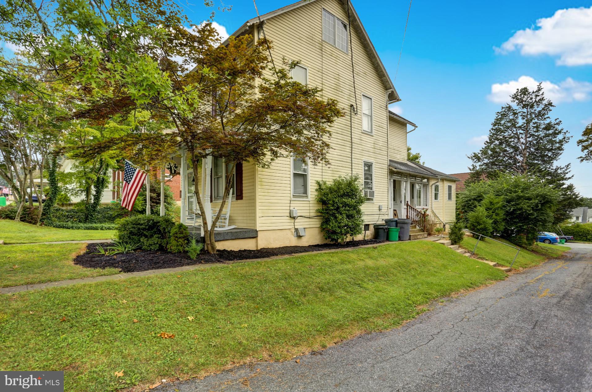 214 South Miller Street Reading, PA 19607 - Photo 3 of 34