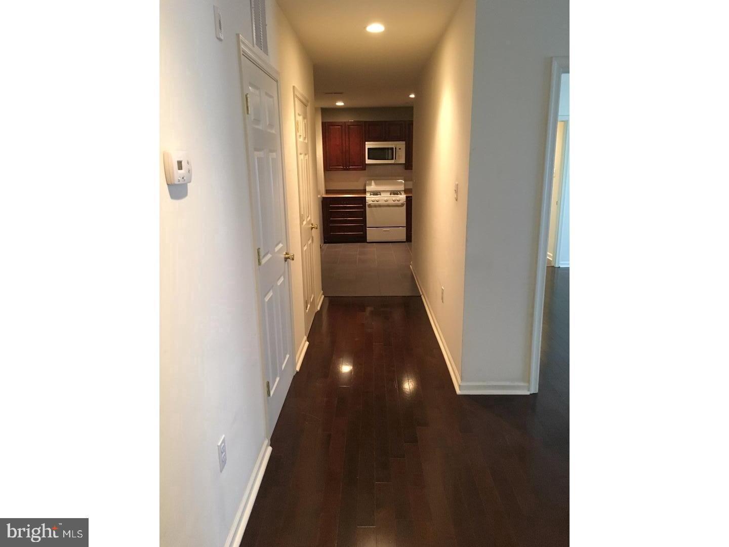 540 South Street, Unit 2R Philadelphia, PA 19147 - Photo 2 of 9 Hallway to kitchen