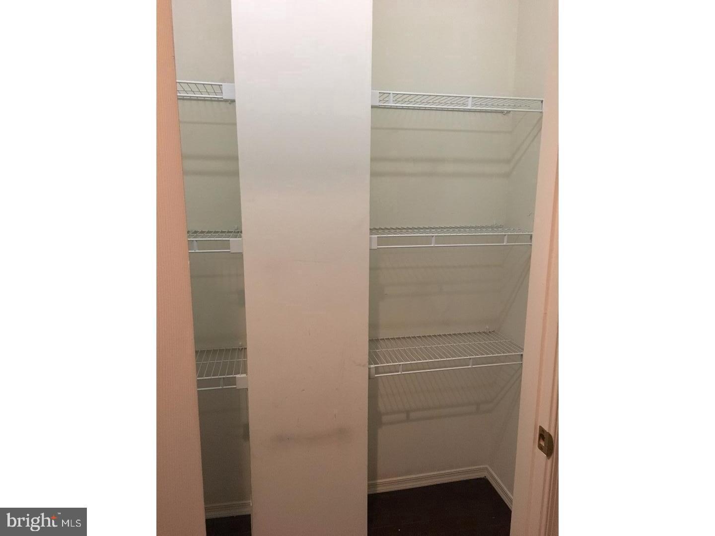 540 South Street, Unit 2R Philadelphia, PA 19147 - Photo 3 of 9 Pantry