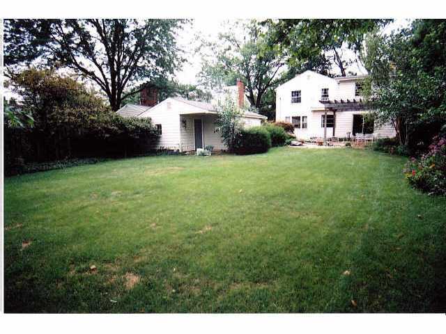 2546 Berwyn Road Columbus, OH 43221 - Photo 3 of 8