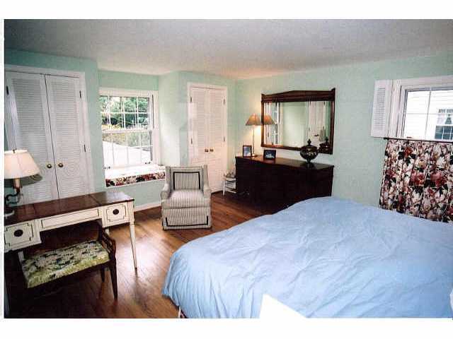 2546 Berwyn Road Columbus, OH 43221 - Photo 7 of 8