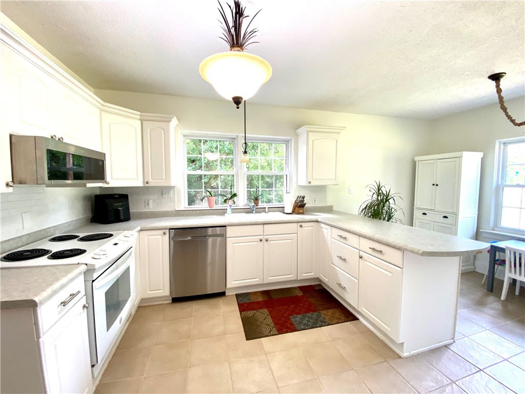 715 College Avenue Anderson, SC 29621 - Photo 9 of 32