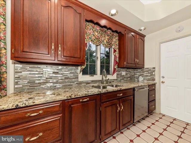 $4,000 | 18806 Fountain Terrace, Hagerstown, MD 21742