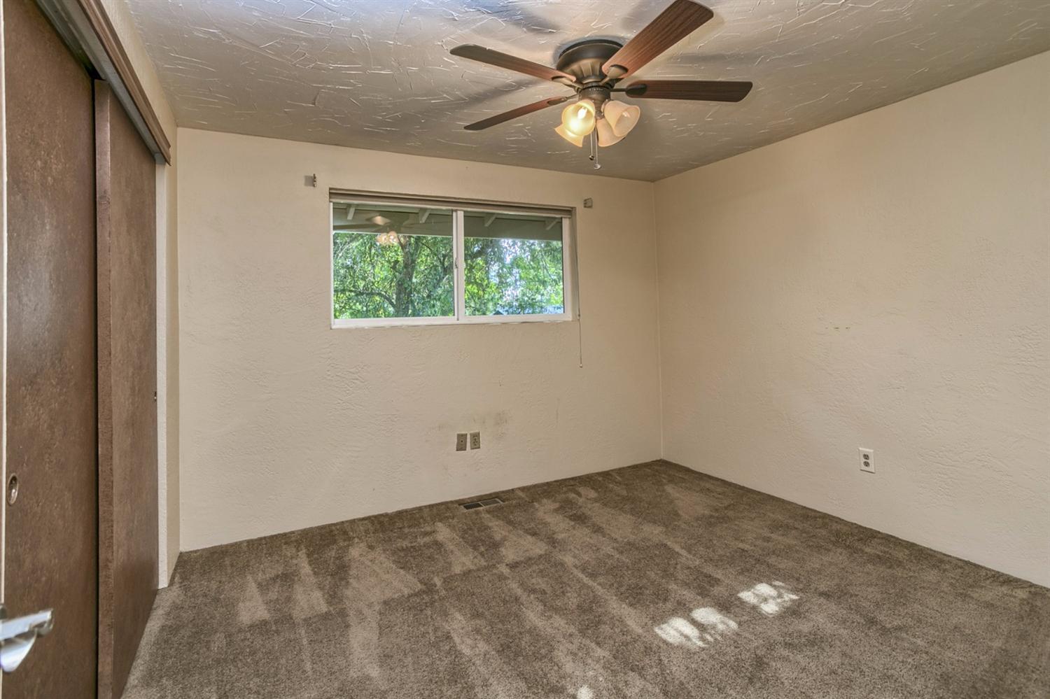 1590 Spring Street Medford, OR 97504 - Photo 26 of 35 Additional Photo
