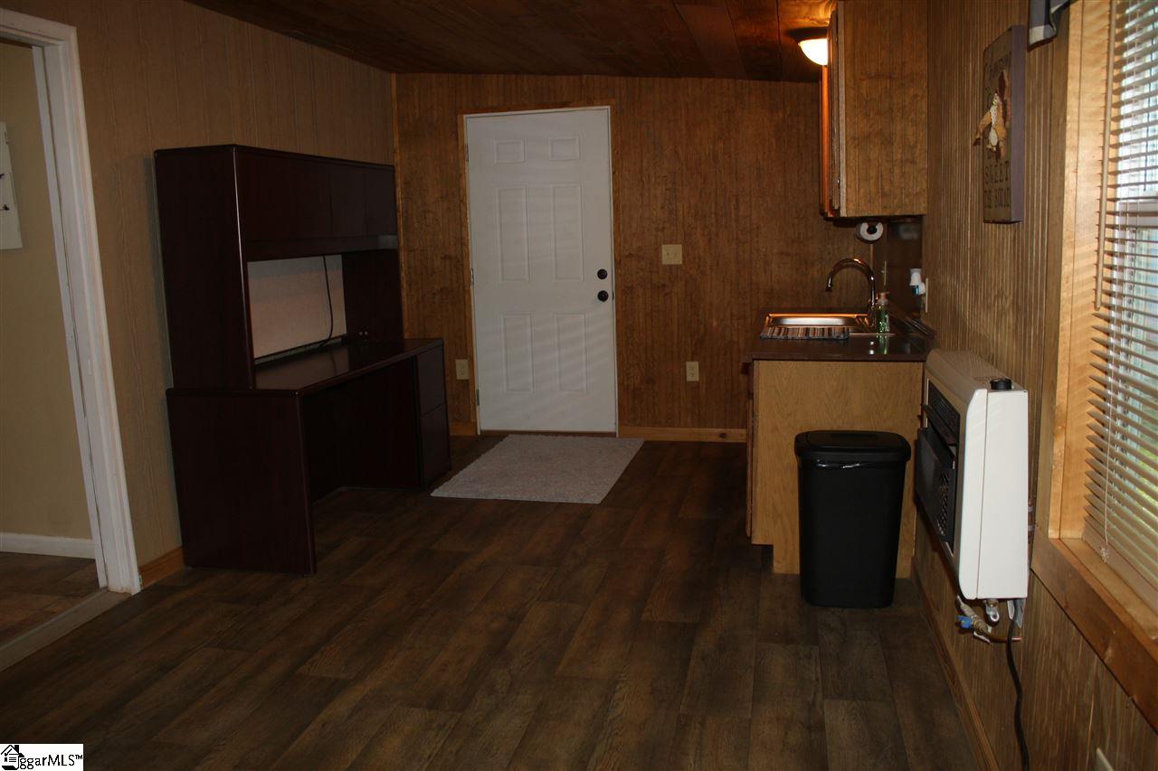 385 Raines Road Easley, SC 29640 - Photo 15 of 33